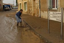 Inondation sept 2002 Gard nettoyage